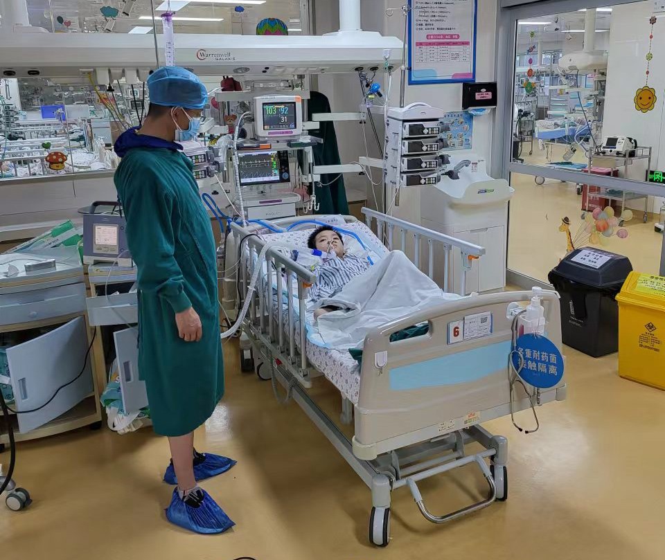 安国市跨省救护车出租公司